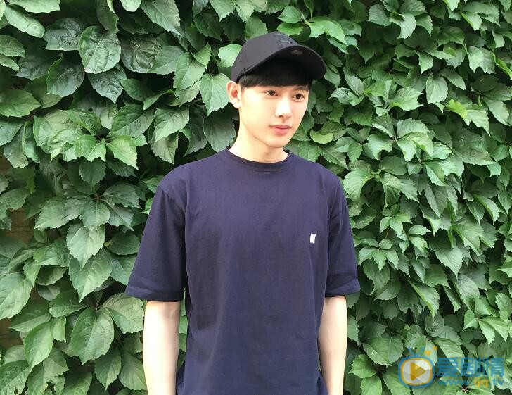 王佑硕阳光写真 王佑硕高清写真_王佑硕高清剧照