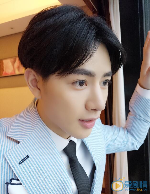 王佑硕生活照 王佑硕高清写真_王佑硕高清剧照
