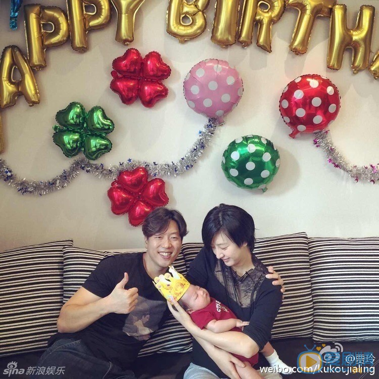 凌潇肃全家福 凌潇肃高清写真_凌潇肃高清剧照