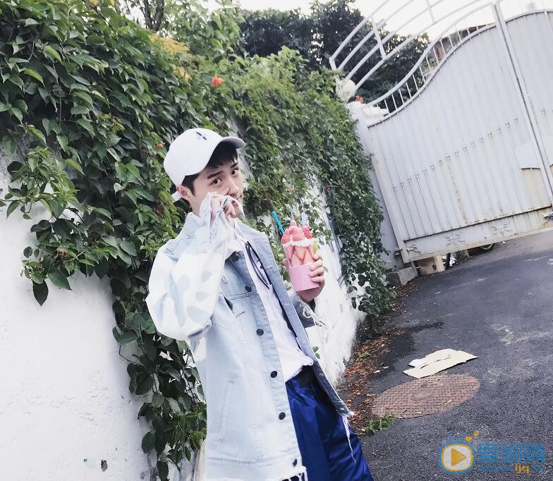 葛秋谷生活照 葛秋谷高清写真_葛秋谷高清剧照