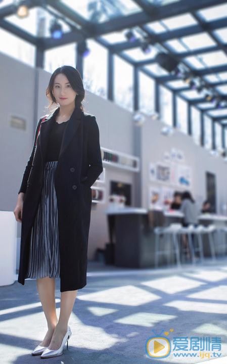 王者心街拍写真 王者心高清写真_王者心高清剧照