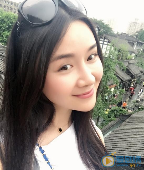 梅俪儿生活照 梅俪儿高清写真_梅俪儿高清剧照