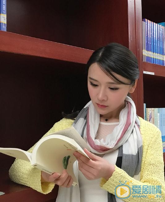 梅俪儿生活照 梅俪儿高清写真_梅俪儿高清剧照