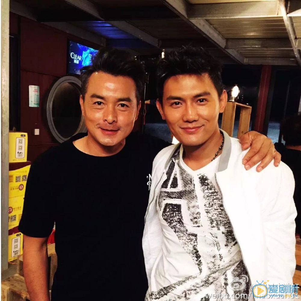 李浩轩明星合照 李浩轩高清写真_李浩轩高清剧照