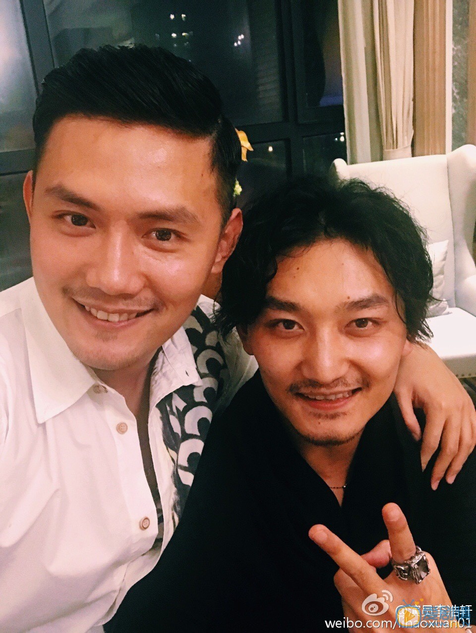 李浩轩明星合照 李浩轩高清写真_李浩轩高清剧照