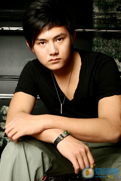 李浩轩早期青涩写真 李浩轩高清写真_李浩轩高清剧照