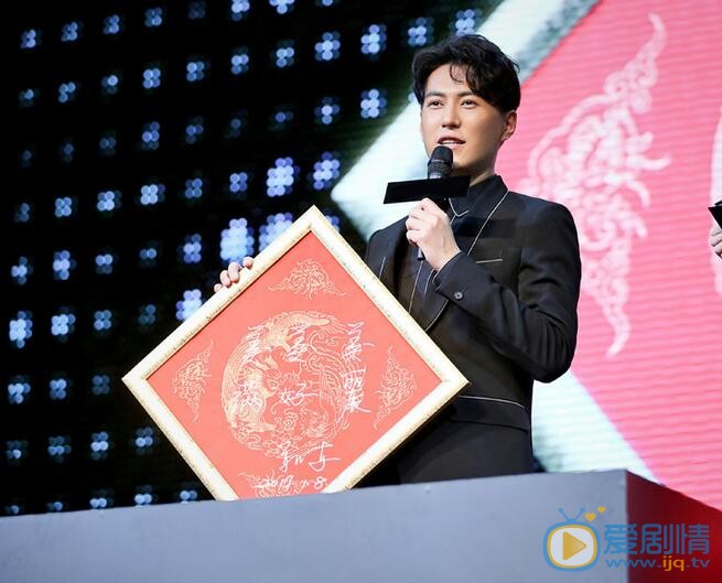 靳东活动照 靳东高清写真_靳东高清剧照