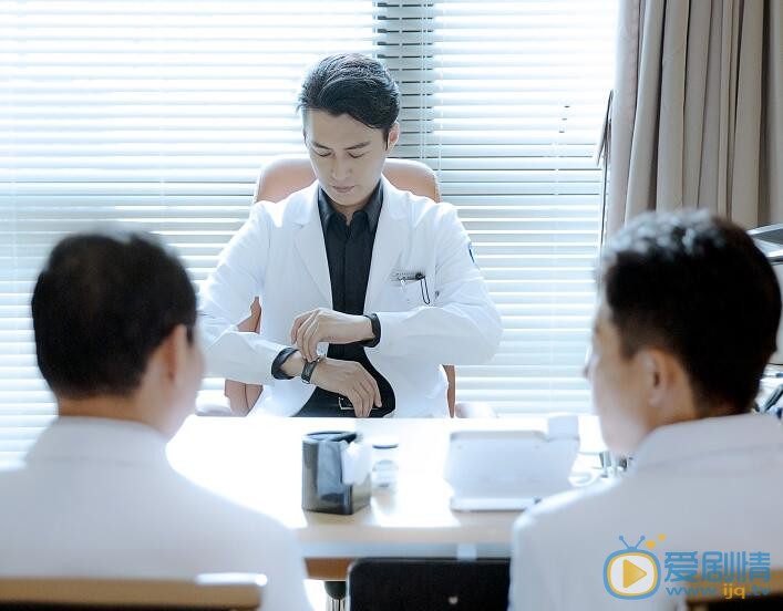 靳东《外科风云》剧照 靳东高清写真_靳东高清剧照