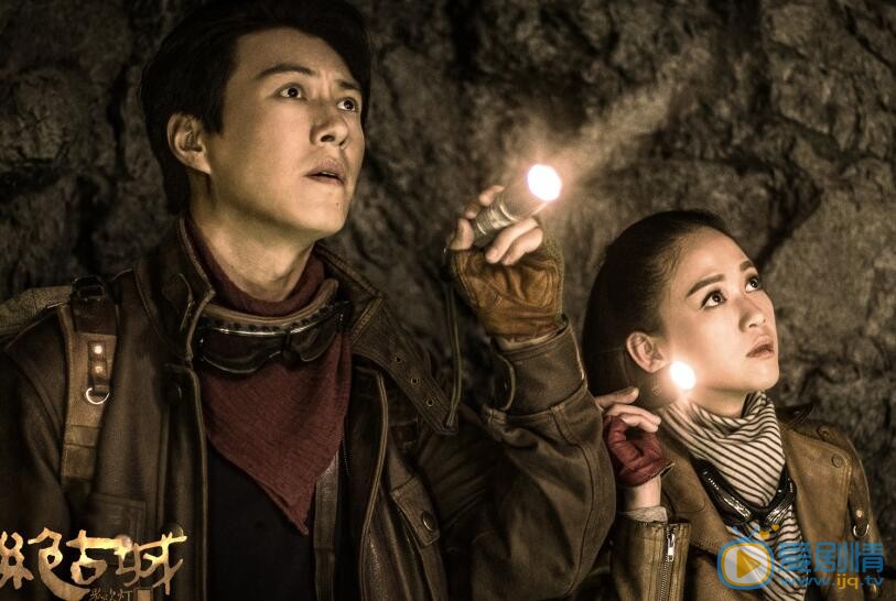靳东《鬼吹灯之精绝古城》剧照 靳东高清写真_靳东高清剧照