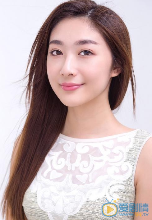 双世宠妃曲盼儿是谁？双世宠妃曲盼儿扮演者钟祺个人资料、写真及生活照欣赏