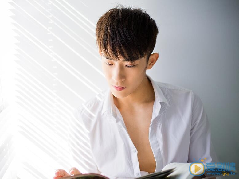 张开泰阳光写真 张开泰高清写真_张开泰高清剧照