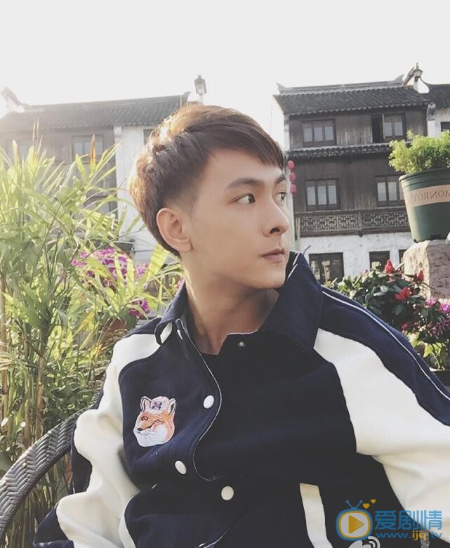 向皓生活照 向皓高清写真_向皓高清剧照