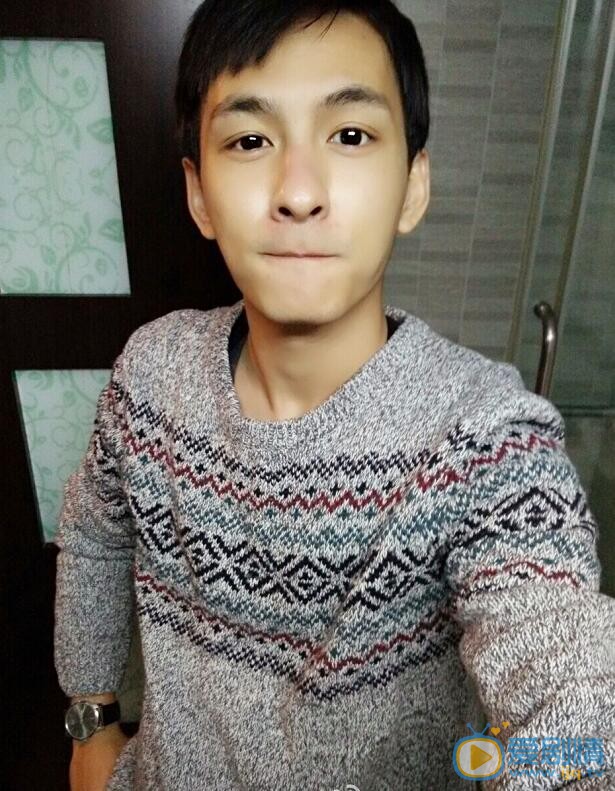 向皓卖萌照 向皓高清写真_向皓高清剧照