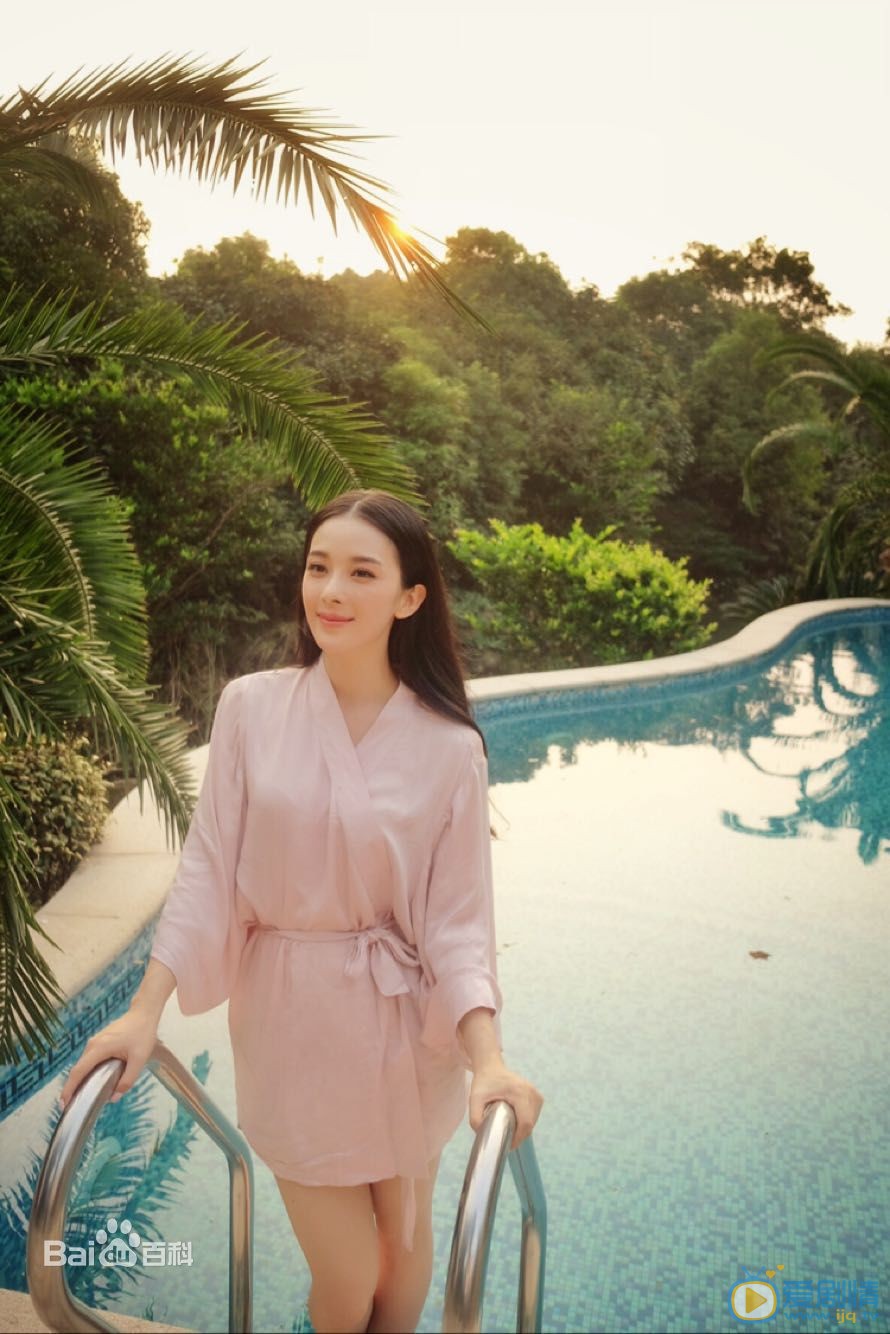 赵樱子时尚街拍大片 赵樱子高清写真_赵樱子高清剧照