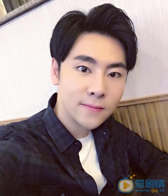 李政宇生活照 李政宇高清写真_李政宇高清剧照