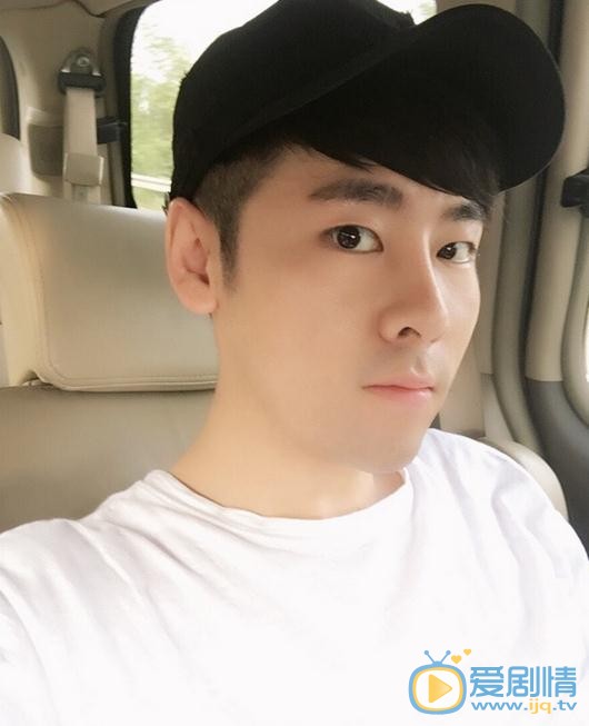 李政宇生活照 李政宇高清写真_李政宇高清剧照