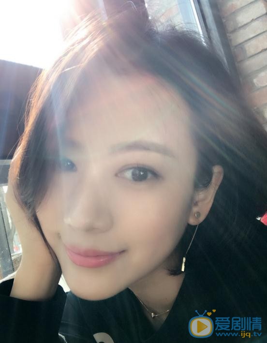 邓燕歌生活照 邓燕歌高清写真_邓燕歌高清剧照
