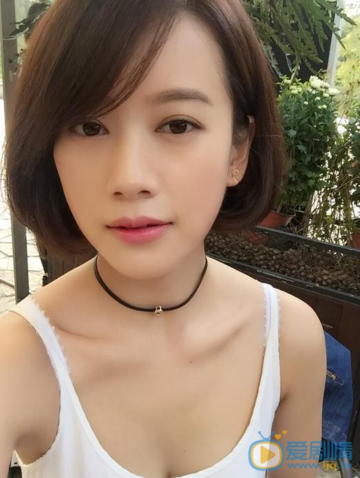邓燕歌生活照 邓燕歌高清写真_邓燕歌高清剧照