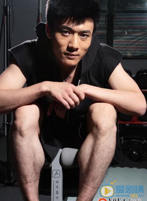白恩肌肉写真 白恩高清写真_白恩高清剧照