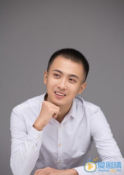 李政阳写真 李政阳高清写真_李政阳高清剧照