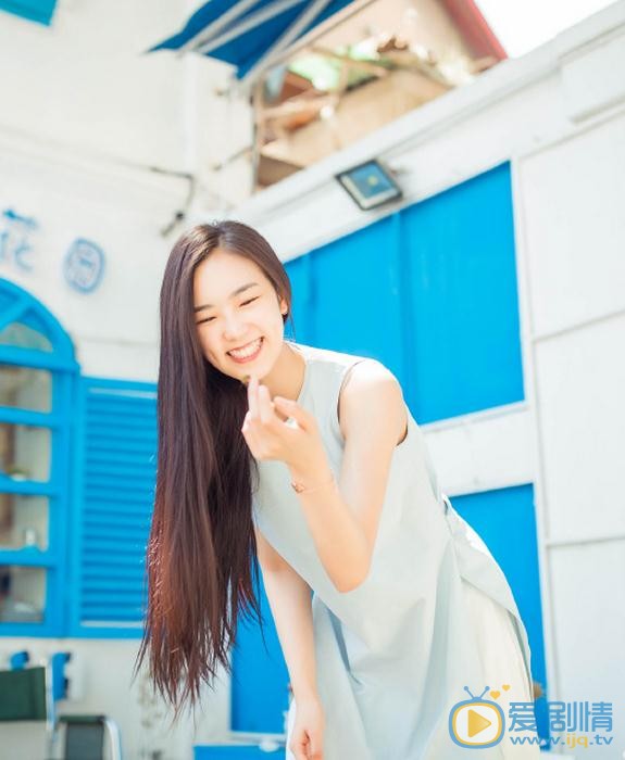 翟艺舒蓝色童话写真 翟艺舒高清写真_翟艺舒高清剧照