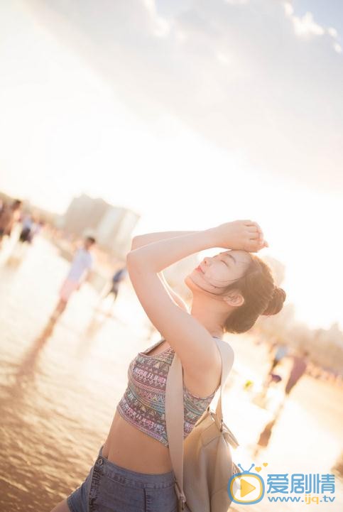 翟艺舒海边写真 翟艺舒高清写真_翟艺舒高清剧照