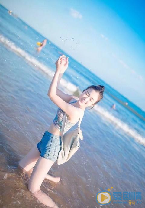 翟艺舒海边写真 翟艺舒高清写真_翟艺舒高清剧照