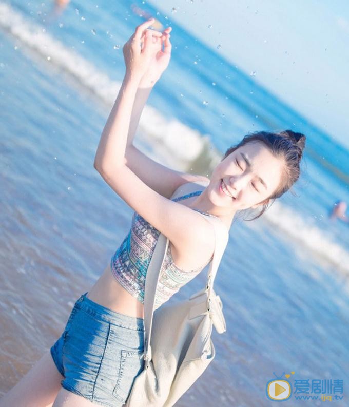 翟艺舒海边写真 翟艺舒高清写真_翟艺舒高清剧照