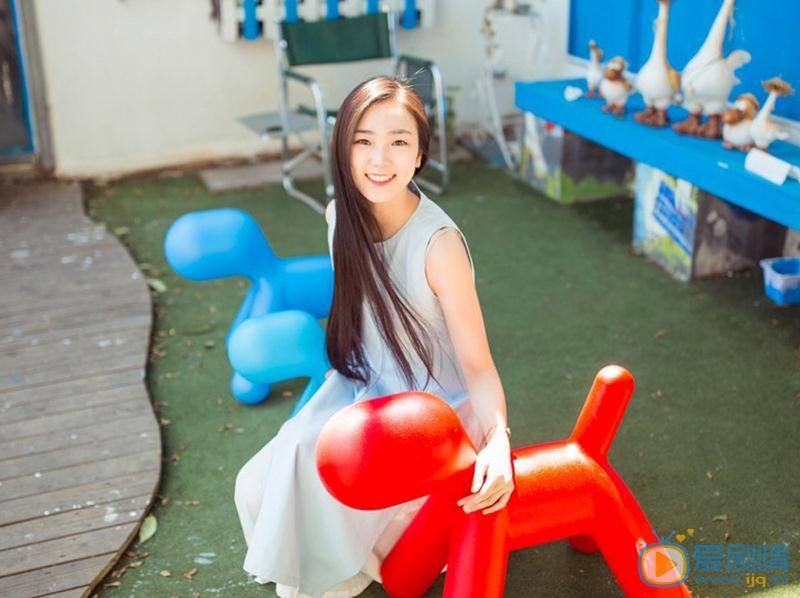 翟艺舒蓝色童话写真 翟艺舒高清写真_翟艺舒高清剧照