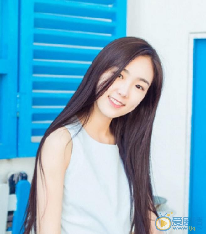 翟艺舒蓝色童话写真 翟艺舒高清写真_翟艺舒高清剧照