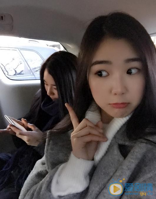 翟艺舒朋友合照 翟艺舒高清写真_翟艺舒高清剧照
