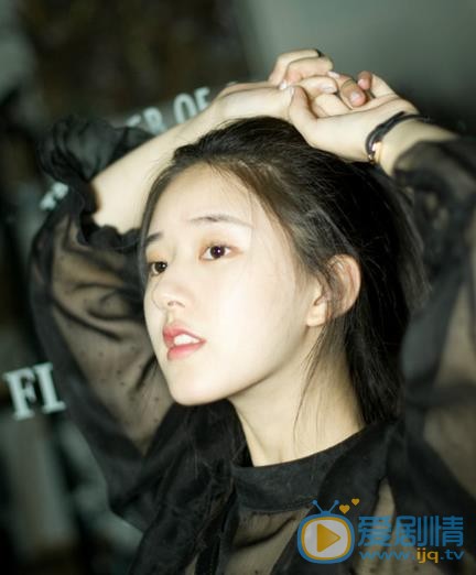 赵露思夜色写真 赵露思高清写真_赵露思高清剧照