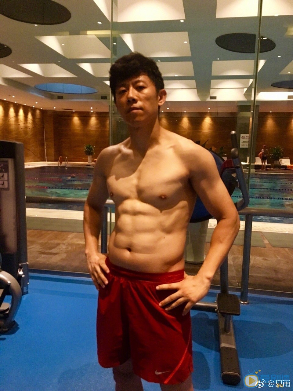 夏雨肌肉大片 夏雨高清写真_夏雨高清剧照