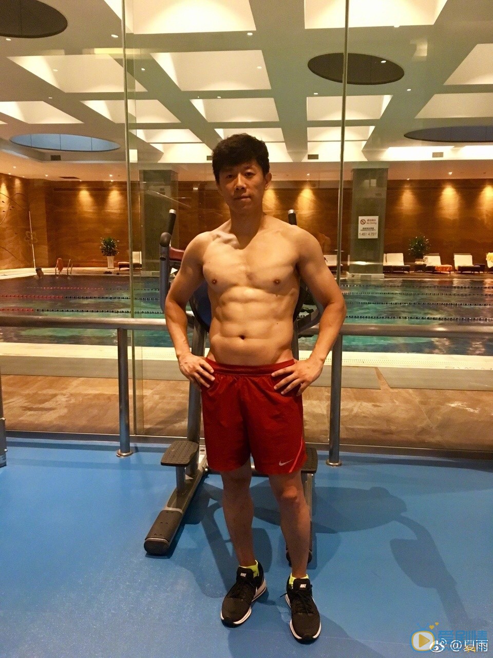 夏雨肌肉大片 夏雨高清写真_夏雨高清剧照