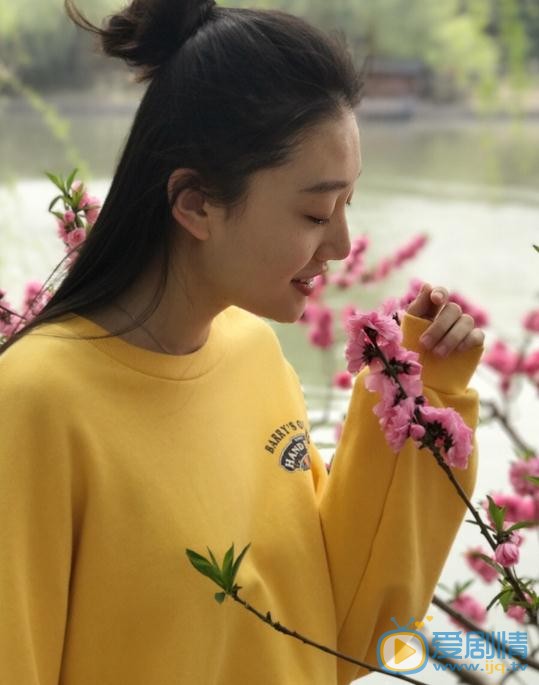李嘉慧春色写真 李嘉慧高清写真_李嘉慧高清剧照