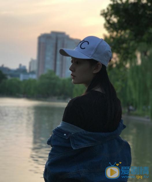 李嘉慧春色写真 李嘉慧高清写真_李嘉慧高清剧照