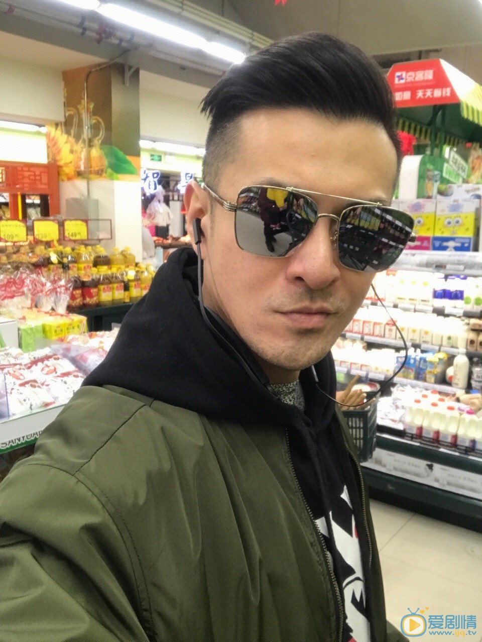 张佑天生活照 张佑天高清写真_张佑天高清剧照