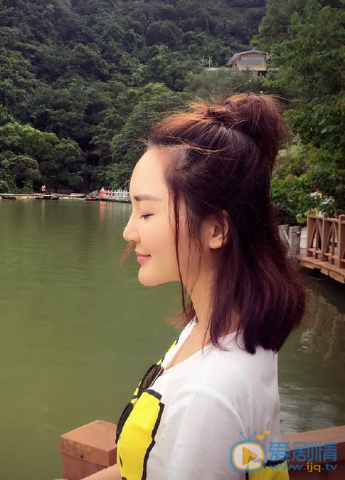 靳梦佳生活照 靳梦佳高清写真_靳梦佳高清剧照