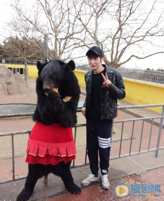 李东阳街拍写真 李东阳高清写真_李东阳高清剧照