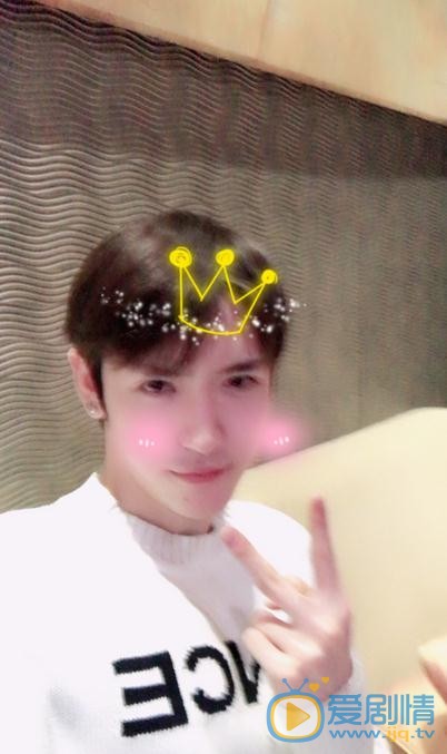 李东阳街拍写真 李东阳高清写真_李东阳高清剧照