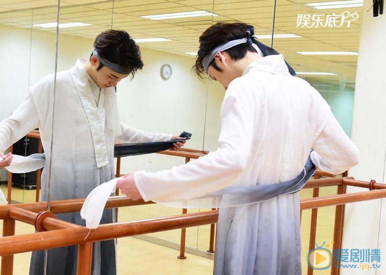 李东阳情人节写真 李东阳高清写真_李东阳高清剧照
