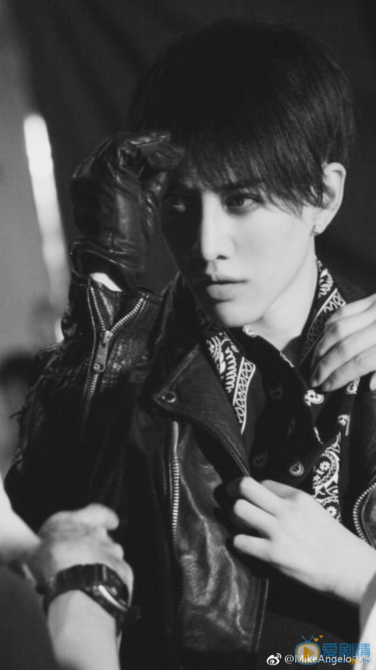 mike黑白写真 mike高清写真_mike高清剧照
