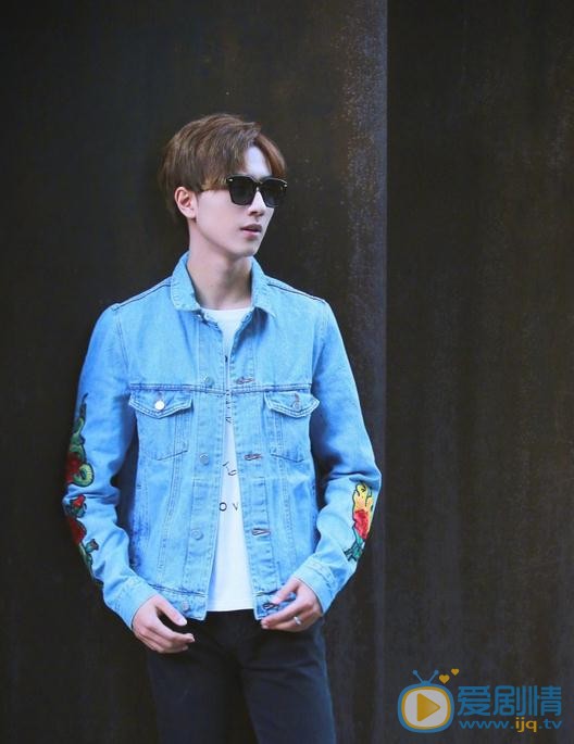 李宏毅清新写真 李宏毅高清写真_李宏毅高清剧照