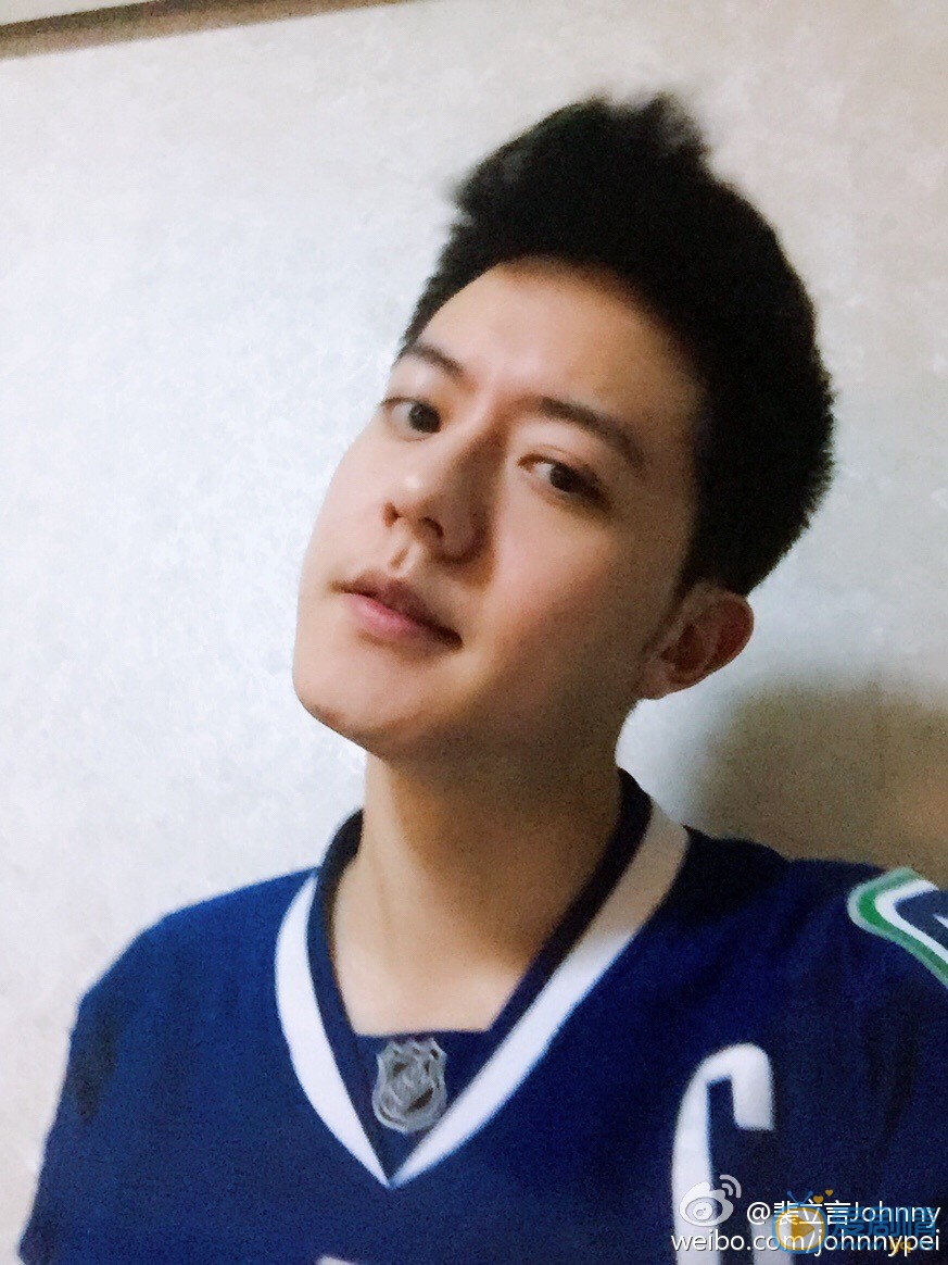 裴立言自拍表情包 裴立言高清写真_裴立言高清剧照