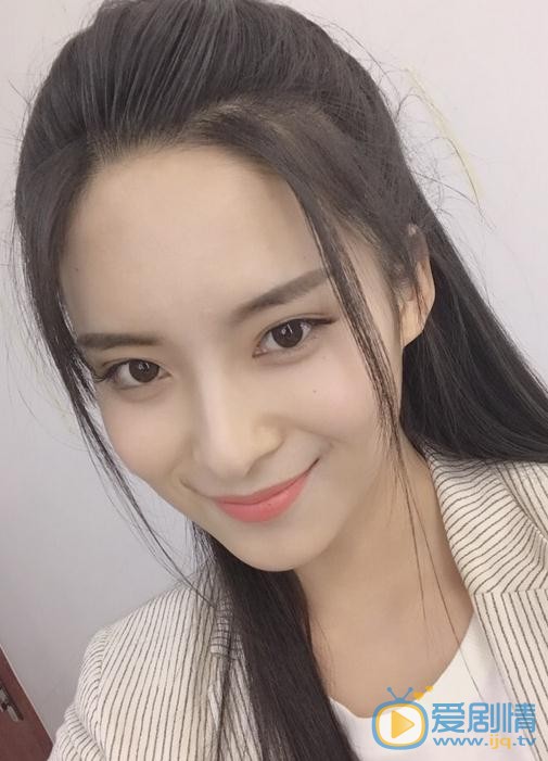 张晓唯生活照 张晓唯高清写真_张晓唯高清剧照