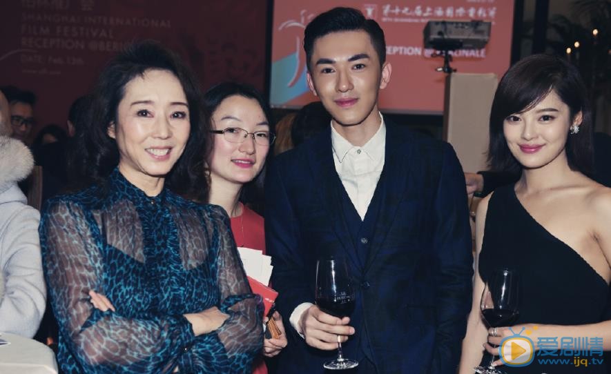 邬立朋活动照 邬立朋高清写真_邬立朋高清剧照