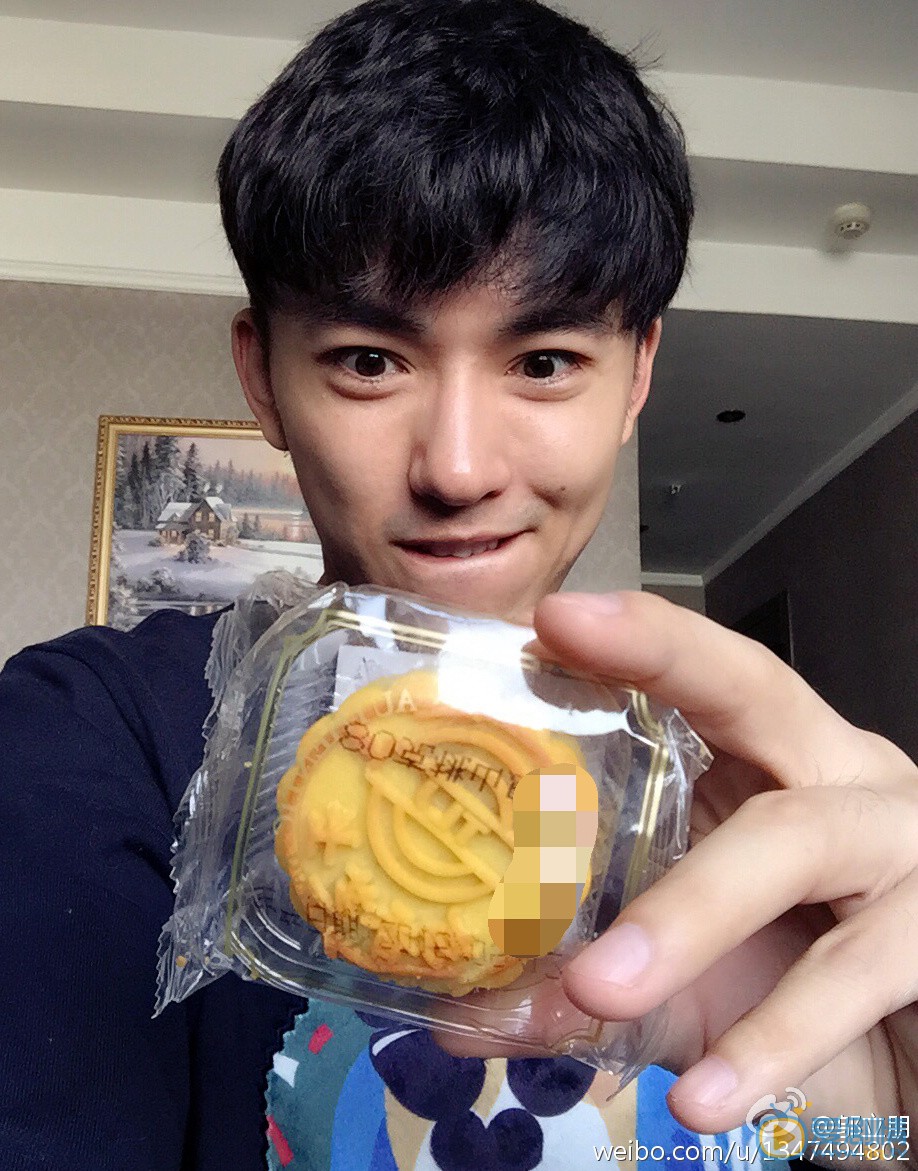 邬立朋生活照 邬立朋高清写真_邬立朋高清剧照