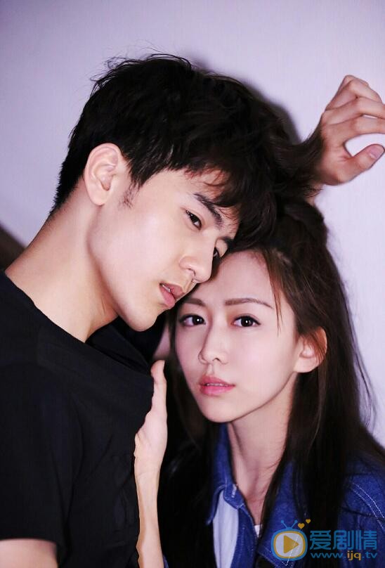 杨安琪情侣写真 杨安琪高清写真_杨安琪高清剧照