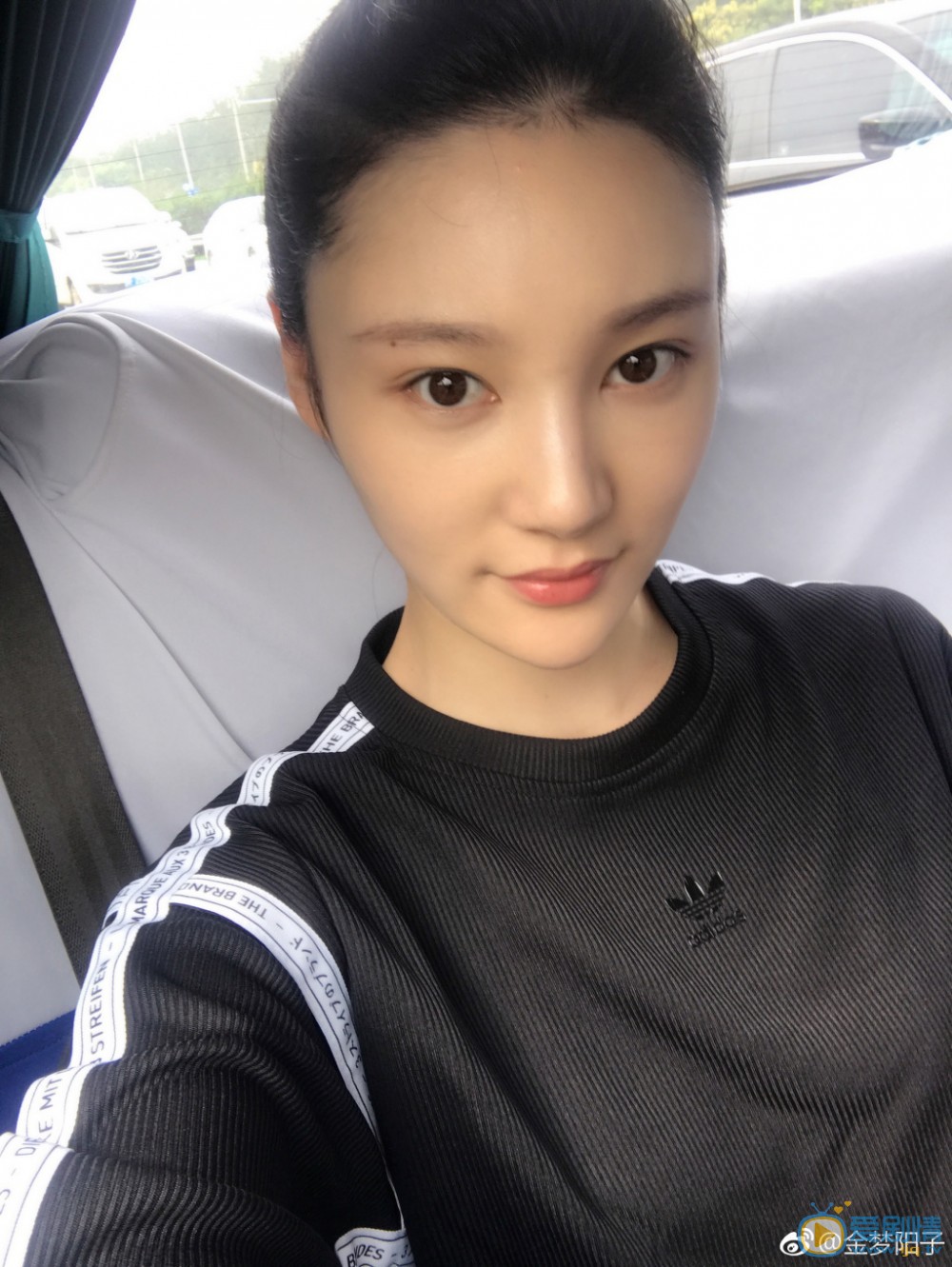 金梦阳子生活照 金梦阳子高清写真_金梦阳子高清剧照
