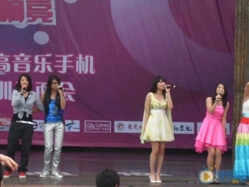 谈莉娜快乐女声比赛照 谈莉娜高清写真_谈莉娜高清剧照
